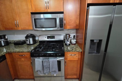 Купить кондоминиум в Майами, Флорида 3 спальни, 143.07м2, № 1956732 - фото 16