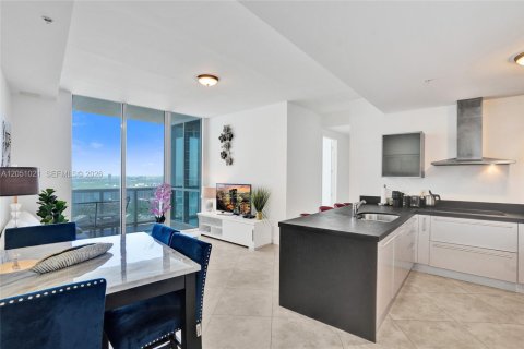Condo in Sunny Isles Beach, Florida, 2 bedrooms № 2252004