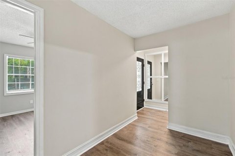 Immobilier commercial à vendre à Tampa, Floride: 5 chambres, 247.68 m2 № 2387559 - photo 23