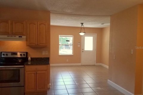 House in Tampa, Florida 2 bedrooms, 118.08 sq.m. № 2103384 - photo 4