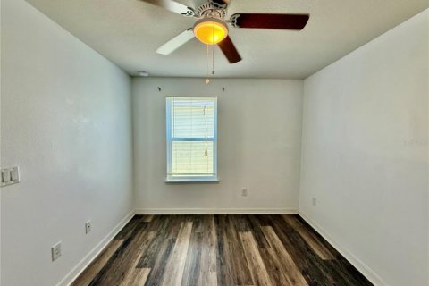 Villa ou maison à louer à Riverview, Floride: 3 chambres, 176.24 m2 № 2115994 - photo 25
