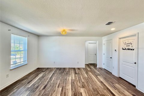 Villa ou maison à louer à Riverview, Floride: 3 chambres, 176.24 m2 № 2115994 - photo 15
