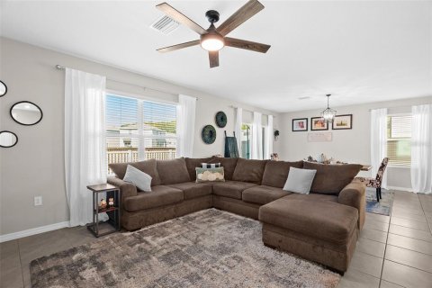 Villa ou maison à vendre à New Port Richey, Floride: 4 chambres, 209.96 m2 № 2423976 - photo 8
