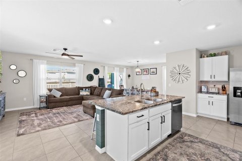 Villa ou maison à vendre à New Port Richey, Floride: 4 chambres, 209.96 m2 № 2423976 - photo 12