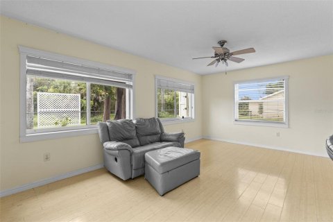 House in Venice, Florida 2 bedrooms, 117.06 sq.m. № 1903631 - photo 25
