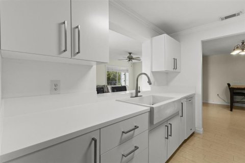 House in Venice, Florida 2 bedrooms, 117.06 sq.m. № 1903631 - photo 12