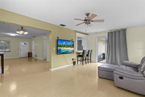 House in Venice, Florida 2 bedrooms, 117.06 sq.m. № 1903631 - photo 24