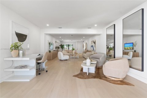 Купить виллу или дом в Холливуд, Флорида 4 спальни, № 1956994 - фото 20