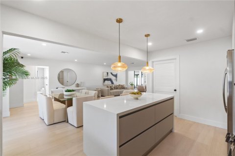 Купить виллу или дом в Холливуд, Флорида 4 спальни, № 1956994 - фото 11