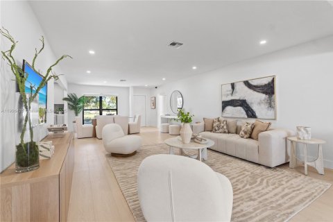 Купить виллу или дом в Холливуд, Флорида 4 спальни, № 1956994 - фото 16