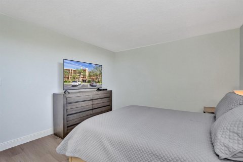 Condo in Delray Beach, Florida, 2 bedrooms  № 2082153 - photo 14