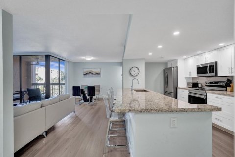 Condo in Delray Beach, Florida, 2 bedrooms  № 2082153 - photo 21