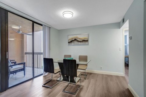 Condo in Delray Beach, Florida, 2 bedrooms  № 2082153 - photo 27