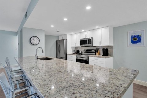 Condo in Delray Beach, Florida, 2 bedrooms  № 2082153 - photo 29