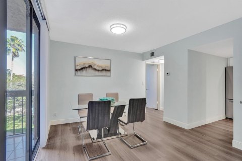 Condo in Delray Beach, Florida, 2 bedrooms  № 2082153 - photo 26