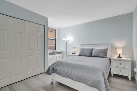 Condo in Delray Beach, Florida, 2 bedrooms  № 2082153 - photo 6