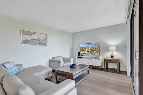 Condo in Delray Beach, Florida, 2 bedrooms  № 2082153 - photo 24