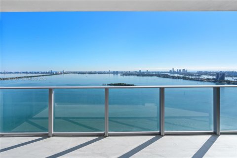 Condo in Miami, Florida, 1 bedroom  № 2000228
