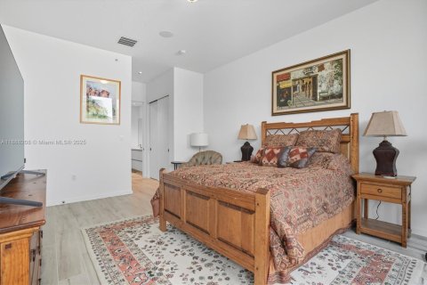 Condo in Miami, Florida, 2 bedrooms  № 1941471 - photo 18