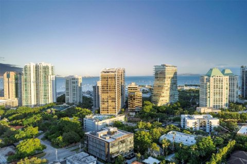Condo in Miami, Florida, 2 bedrooms  № 1941471 - photo 30
