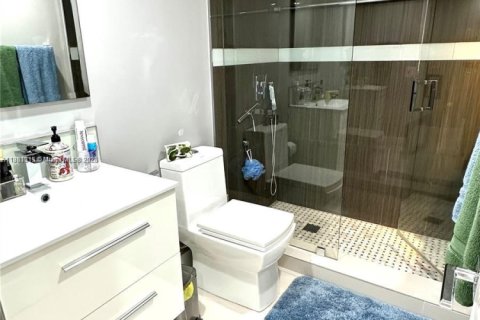 Снять в аренду кондоминиум в Майами, Флорида 2 спальни, 80.82м2, № 1925420 - фото 13