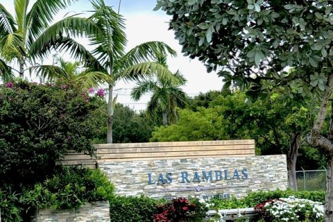 Townhouse in Miami, Florida 3 bedrooms, 137.96 sq.m. № 2083652 - photo 20