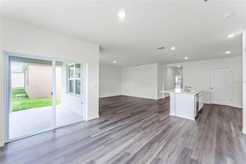 House in Kissimmee, Florida 3 bedrooms, 155.33 sq.m. № 1769489 - photo 13