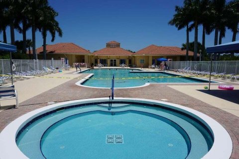 Villa ou maison à vendre à Port St. Lucie, Floride: 3 chambres, 165.09 m2 № 2246058 - photo 25
