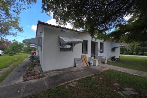 Villa ou maison à vendre à Florida City, Floride: 4 chambres, 182 m2 № 2077806 - photo 7
