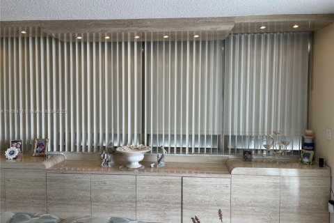 Copropriété à vendre à Aventura, Floride: 2 chambres, 149.11 m2 № 1966335 - photo 18
