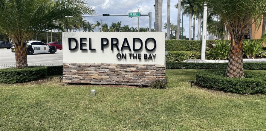 Condo à Aventura, Floride, 2 chambres  № 1966335