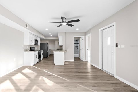 House in Crystal River, Florida 4 bedrooms, 182.92 sq.m. № 1559090 - photo 21