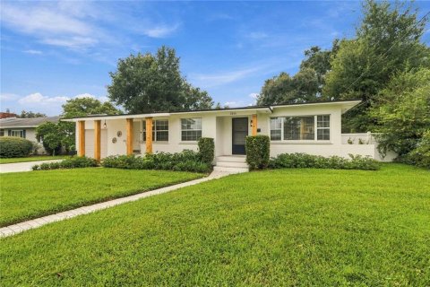 Villa ou maison à Belle Isle, Floride 3 chambres, 178.09 m2 № 2411409