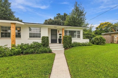 Villa ou maison à vendre à Belle Isle, Floride: 3 chambres, 178.09 m2 № 2411409 - photo 2