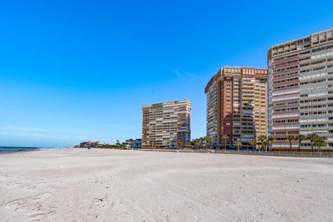 Condo à Redington Shores, Floride, 2 chambres № 2166670