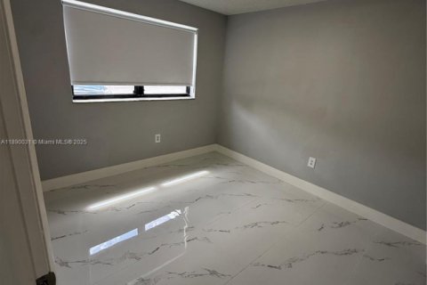 Купить кондоминиум в Санрайз, Флорида 3 спальни, 112.97м2, № 1939269 - фото 25