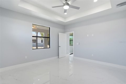 House in Lehigh Acres, Florida 3 bedrooms, 159.51 sq.m. № 2199675 - photo 17