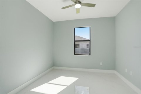 House in Lehigh Acres, Florida 3 bedrooms, 159.51 sq.m. № 2199675 - photo 22