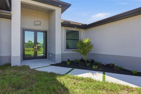 House in Lehigh Acres, Florida 3 bedrooms, 159.51 sq.m. № 2199675 - photo 2