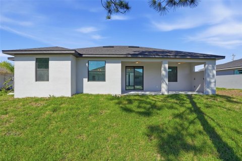House in Lehigh Acres, Florida 3 bedrooms, 159.51 sq.m. № 2199675 - photo 30