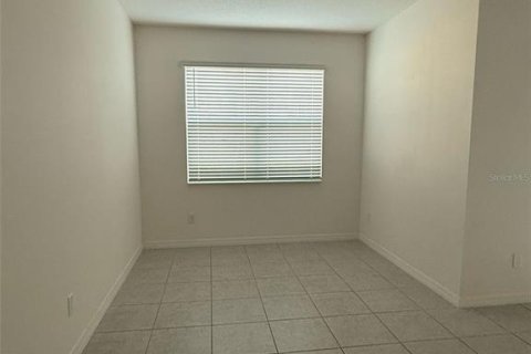 Villa ou maison à louer à Haines City, Floride: 3 chambres, 155.24 m2 № 1740415 - photo 5