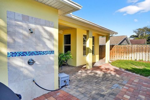 Villa ou maison à vendre à New Smyrna Beach, Floride: 3 chambres, 150.04 m2 № 2147679 - photo 8