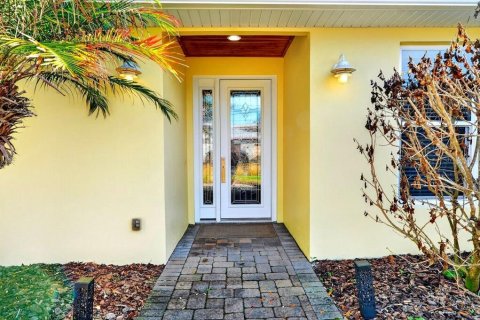 Villa ou maison à vendre à New Smyrna Beach, Floride: 3 chambres, 150.04 m2 № 2147679 - photo 16