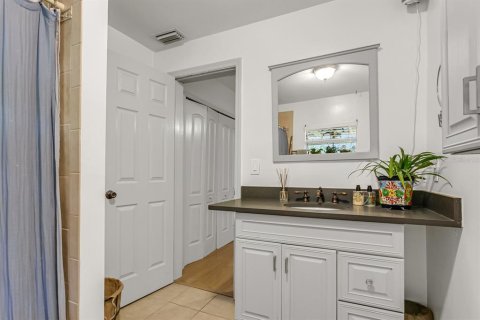 Villa ou maison à vendre à Tampa, Floride: 3 chambres, 133.22 m2 № 2398518 - photo 16