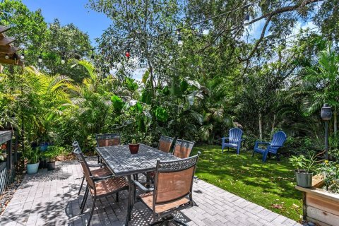 Villa ou maison à vendre à Tampa, Floride: 3 chambres, 133.22 m2 № 2398518 - photo 26
