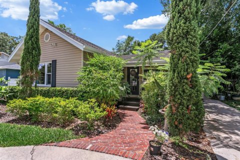 Villa ou maison à vendre à Tampa, Floride: 3 chambres, 133.22 m2 № 2398518 - photo 29
