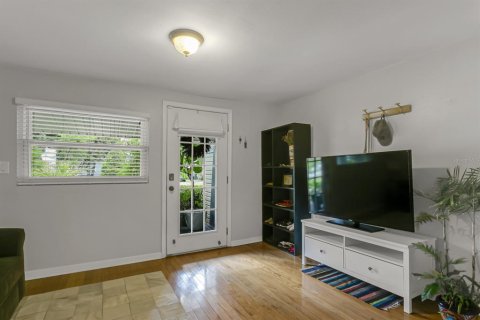 Villa ou maison à vendre à Tampa, Floride: 3 chambres, 133.22 m2 № 2398518 - photo 2