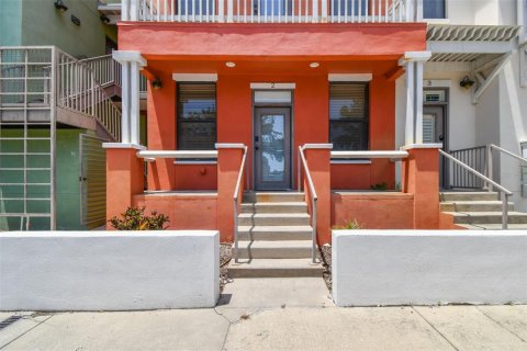 Condo in Tampa, Florida, 2 bedrooms  № 1826826 - photo 5