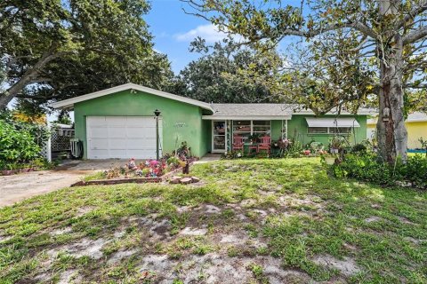 Casa en Clearwater, Florida 2 dormitorios, 117.06 m2 № 2377478