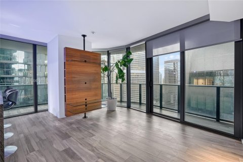 Condo in Miami, Florida, 2 bedrooms № 2181989 - photo 5